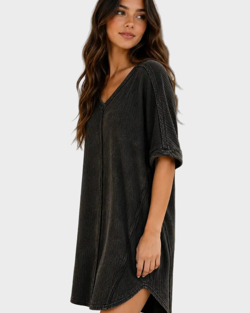 Abito casual oversize a costine effetto delavé con scollo a V